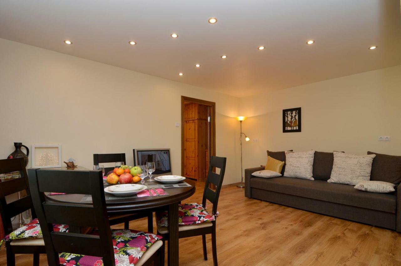 Tomsona Apartment Riga Center ภายนอก รูปภาพ